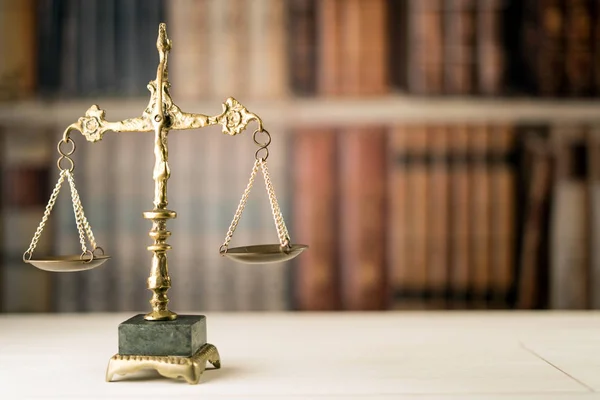 Δίκαιο επιχειρήσεων. Σύμβολα της υπόβαθρο έννοια του νόμου. Δίκαιο επιχειρήσεων. — Φωτογραφία Αρχείου