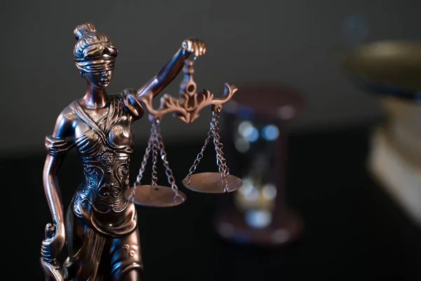 Vrouwe Justitia, Themis, wet symbool — Stockfoto