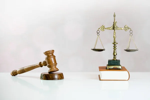 Gesetz Gerechtigkeit Gerichtssaal Gesetzessymbole — Stockfoto