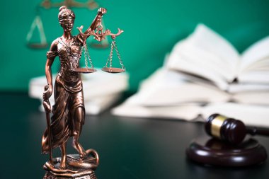 Hukuk Dairesi, avukat. Adalet tanrıçası Themis heykeli yasal model.