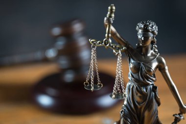 Hukuk Dairesi, avukat. Adalet tanrıçası Themis heykeli yasal model.