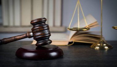 Yargıç tokmak ve adalet ve kitap arka plan ölçekleri