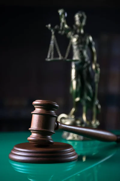 法律和司法概念 法官槌 — 图库照片