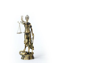 Kör Tanrıçalar beyaz arka planda izole edilmiş pulları tutuyorlar.