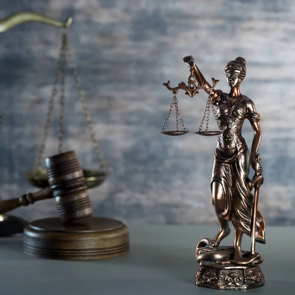 Closeup View Themis Sculpture Scale Table Jurisprudence Concept — Stock Photo, Image