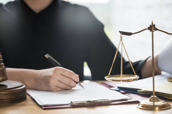 Close View Judge Workplace Hammer Table Jurisprudence Concept — Stockfoto