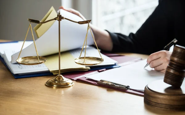 Close View Judge Workplace Hammer Table Jurisprudence Concept — Stock Photo, Image