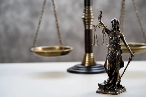 Estatua Justicia Con Libra Tribunal Derecho Tema Fondo —  Fotos de Stock