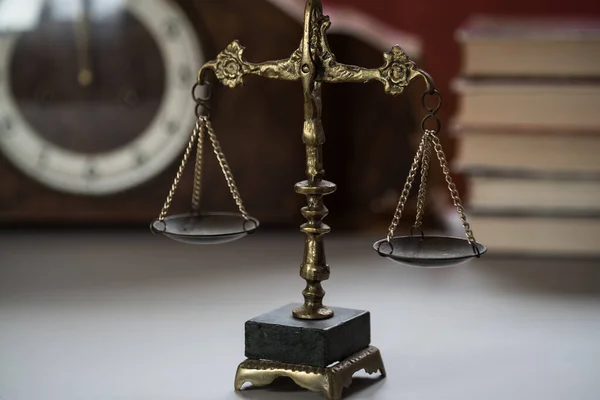 Κλίμακα Της Δικαιοσύνης Βιβλία Για Υπόβαθρο Δίκαιο Και Την Έννοια — Φωτογραφία Αρχείου