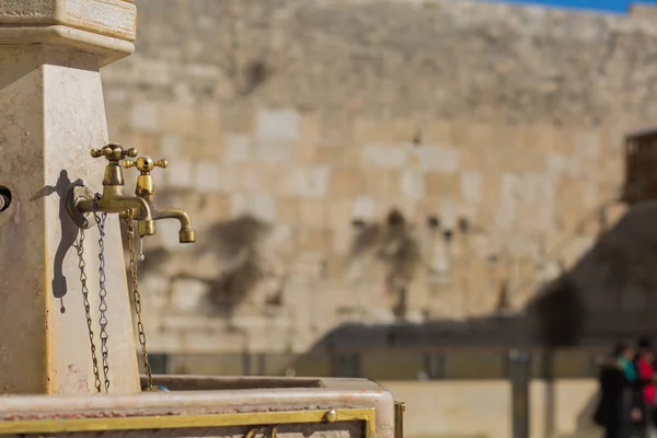 Western Wall water tap achtergrond. — Stockfoto