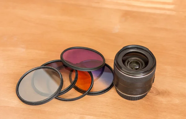 Lente de cámara única con pila de filtros . — Foto de Stock
