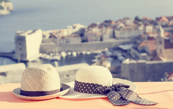 Due cappelli in vacanza a Dubrovnik, Croazia — Foto Stock