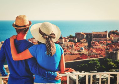 Avrupa'nın mutlu çift tatilde
