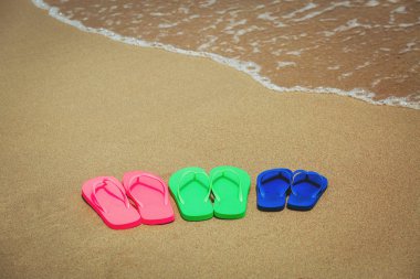 Denizde aile Plajı flip flop