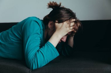 stresli kadın, umutsuzluk ve depresyon