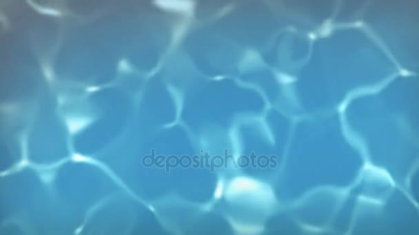 Boucle d'eau claire propre piscine 