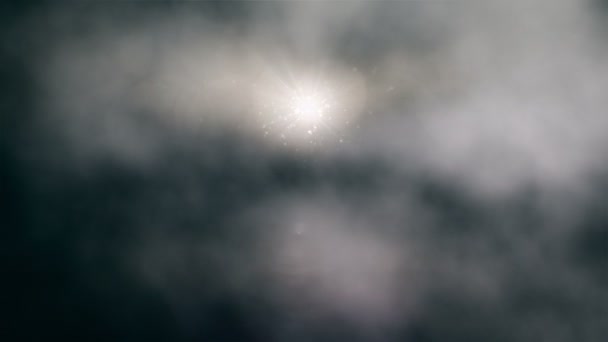 Sol espreita por entre as nuvens tempestuosas Loop — Vídeo de Stock