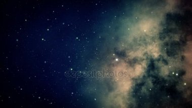 Arka plan ağır çekim çok renkli sakin derin uzay Galaxy ve yıldız 4k