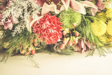 Yakın çekim çiçek kompozisyon