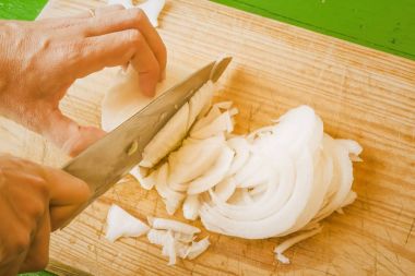 Kız kesme taze soğan