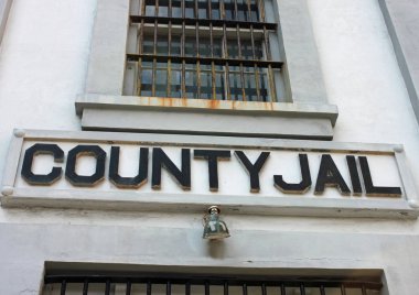 County Jail cephe