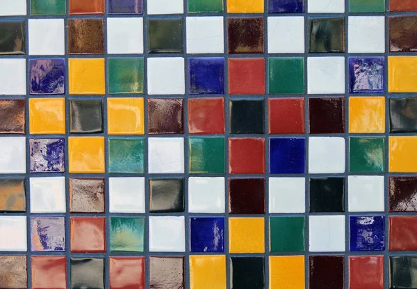 Close-up van kleurrijke keramische tegelwerk — Stockfoto