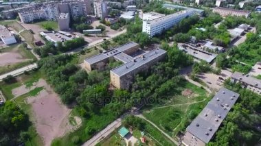 Şehrin üzerinde uçuş.