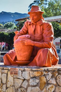 Raquira seramik heykel