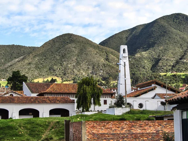 Guatavita Dikilitaş