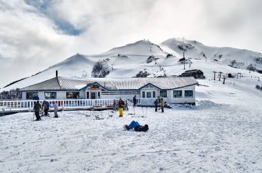 Restoran Bayo tepenin üstüne
