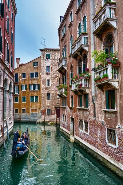 Os românticos canais de Veneza — Fotografia de Stock