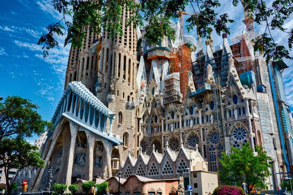 Sagrada Familia mimari detaylar