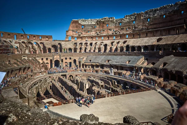 Het interieur van het Romeinse Colosseum — Stockfoto