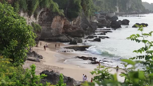 Tropical island with very beautiful ocean view. Bali island, Indonesia. Indian ocean. Rocks. — Stock Video