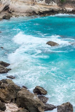 Tropik ada peyzaj, Nusa Lembongan, Endonezya. Açık güneşli bir gün, Hdr fotoğraf.