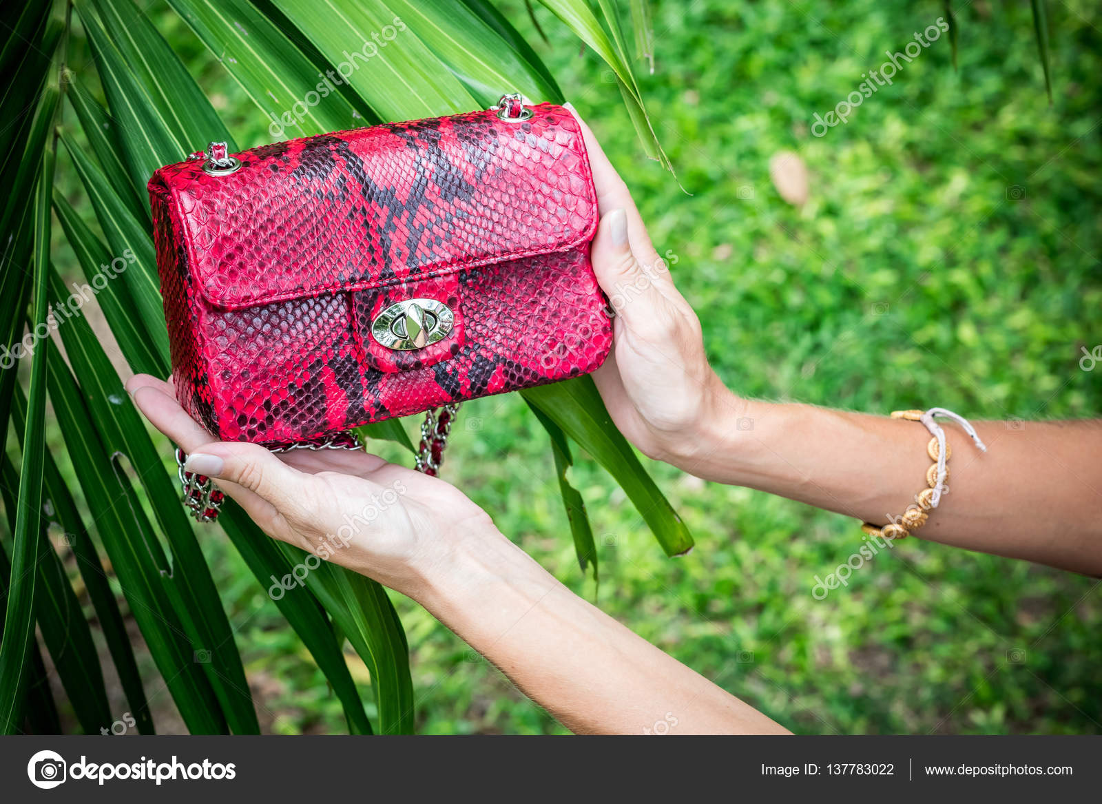 Handbag for women classy black color hand held bucket bag fancy and stylish  big size handbag girls and womens purse