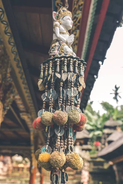 Bali dili bir tapınak Budizm Hinduizm aksesuar. Bali Adası, Endonezya. — Stok fotoğraf