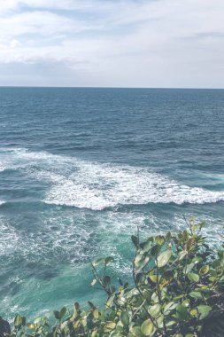 Güzel manzara okyanus arka plan ile.