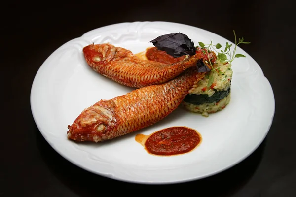 Gericht aus einem Fisch — Stockfoto