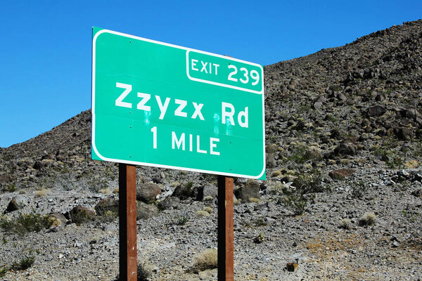 Zzyzx - последнее слово в словаре
