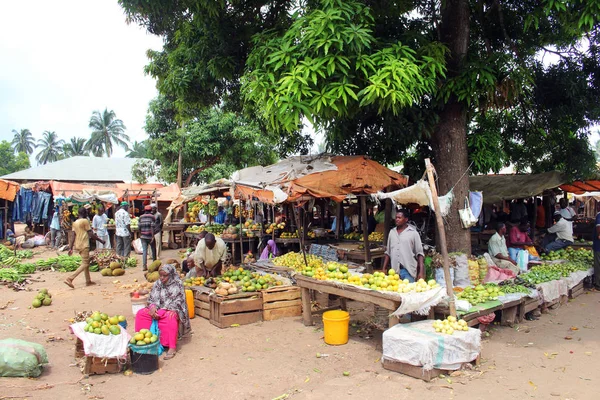 Mercado tradicional de frutas — Foto de Stock