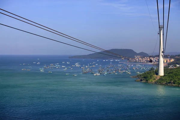 Veduta aerea di un gruppo di barche in mare in Vietnam, Phu Quoc — Foto Stock