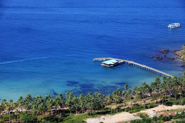 Aerial view of the resort coast of Vietnam, Phu Quoc — Stockfoto