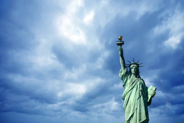 Statua Libety Sfondo Cielo Blu — Foto Stock