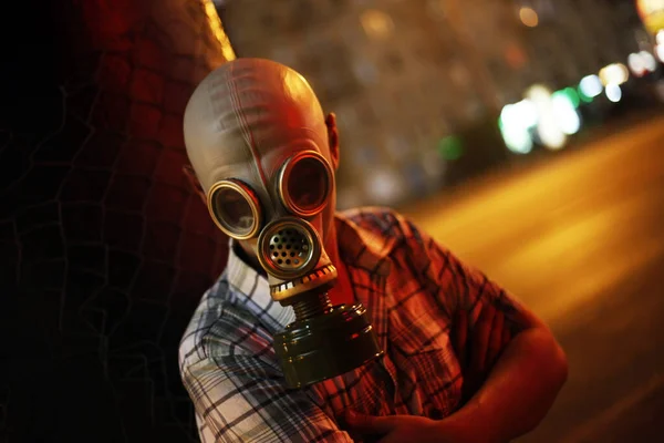 Man Gas Mask Night Street — Stock Photo, Image