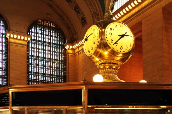 美国纽约州大中央总站时钟 — 图库照片