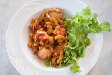 Domates sauce.lunch, yemek, akşam yemeği ile makarna restoranda