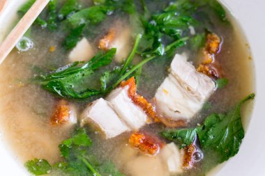 gevrek domuz etli kereviz çorbası.