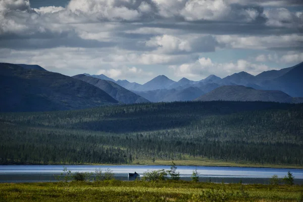 Orman, göl ve dağların