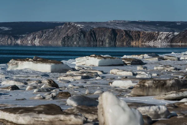 Isflak på havet av Ochotska — Stockfoto